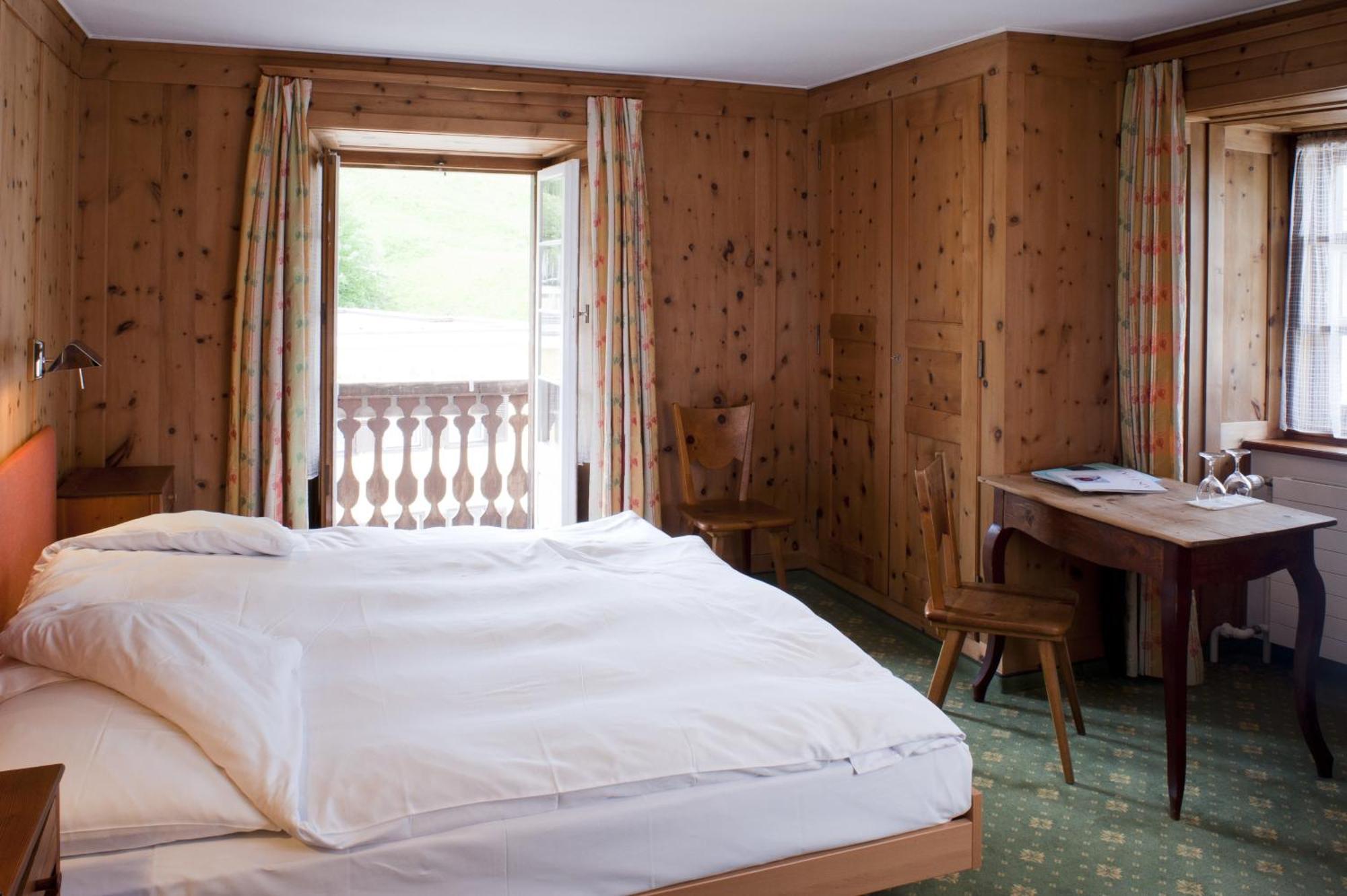Hotel Post Bivio Bagian luar foto